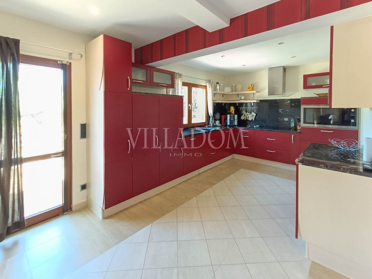 Villa mit großem Grundstück und Privatsphäre zu verkaufen in Javea, Toscal